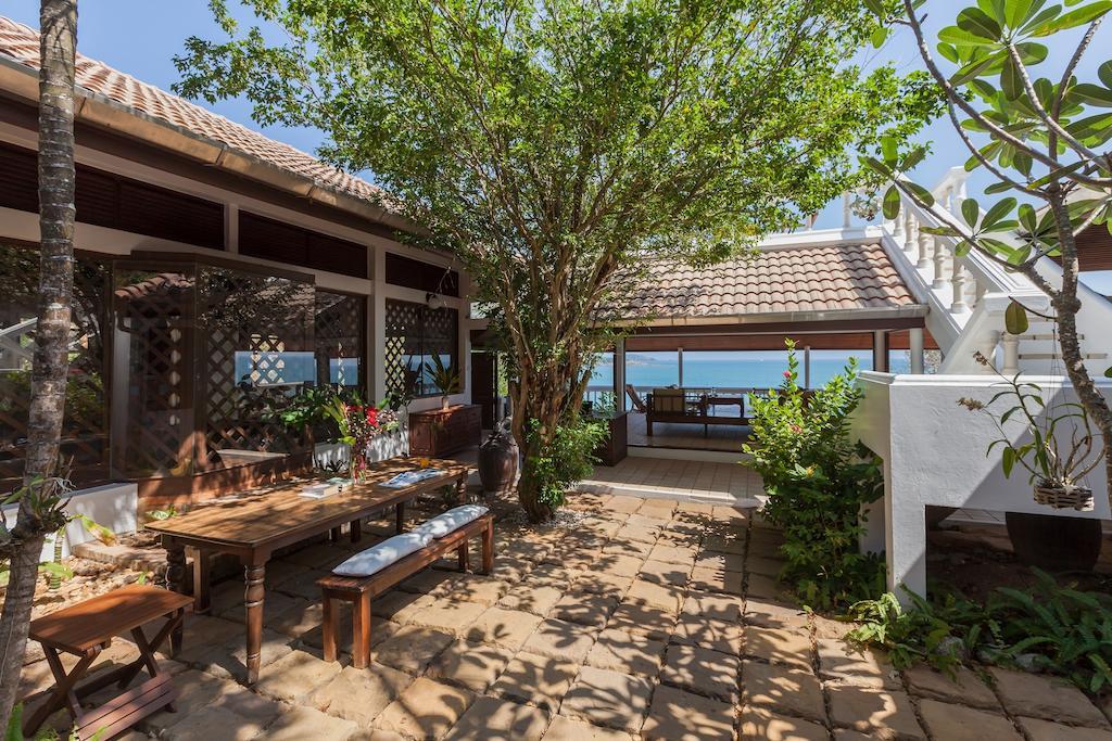 Baan Khunying - Secluded Phuket Beachfront Villa Rawai Room photo